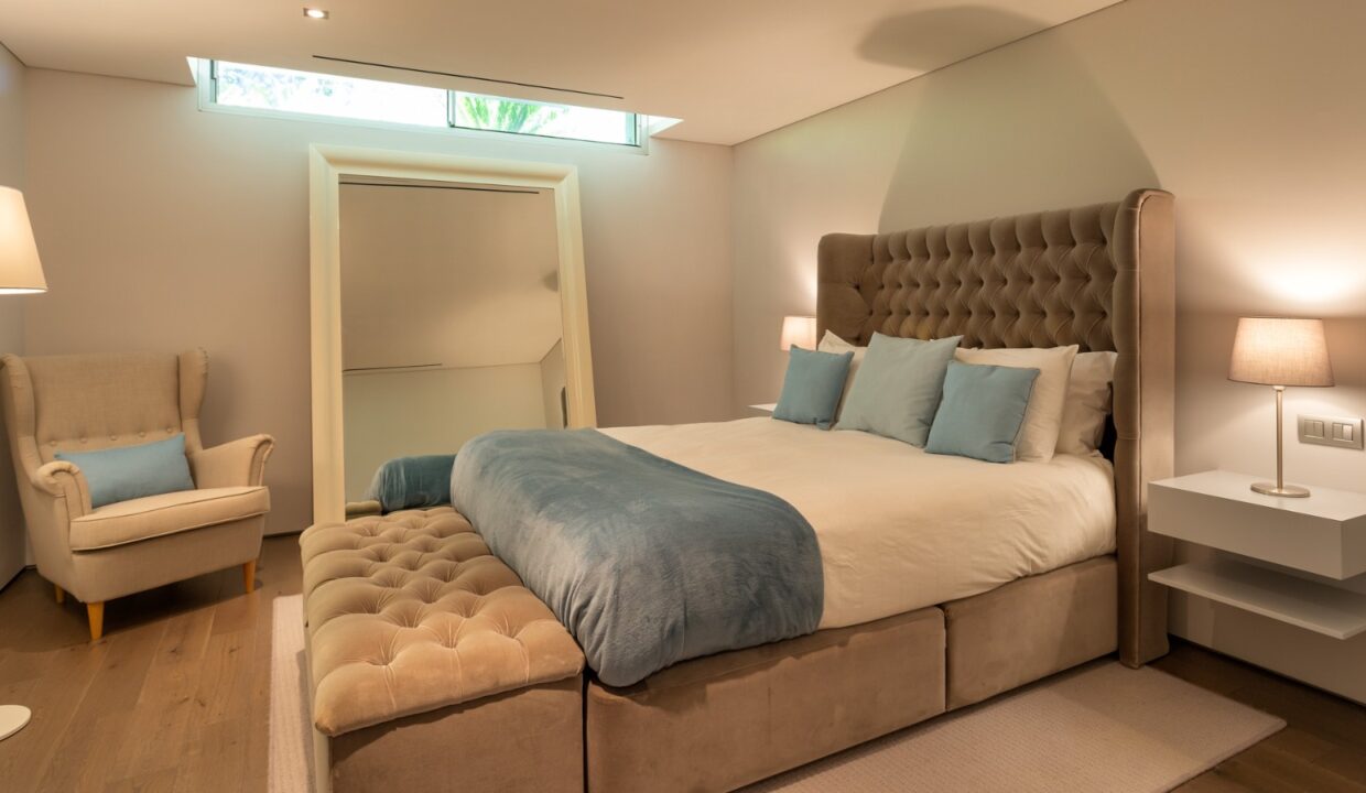 PHOTO-2025-11-17-12-35-24 2