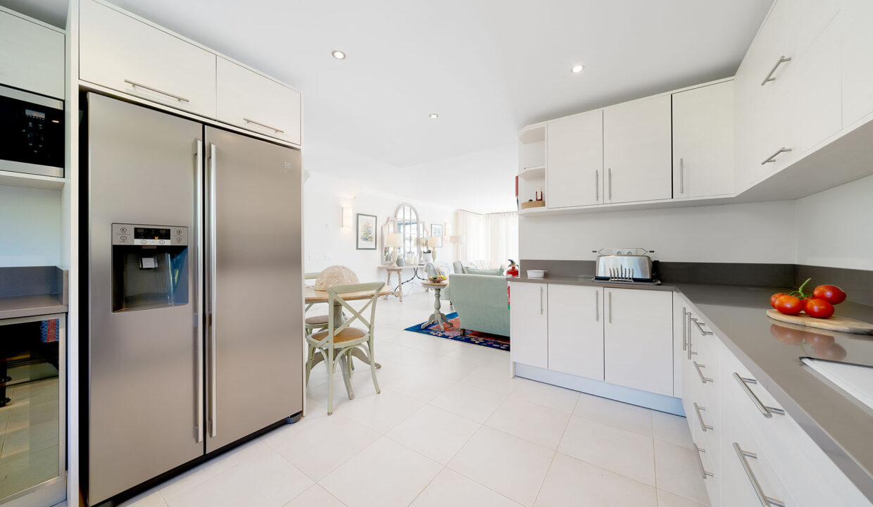 Kitchen 2